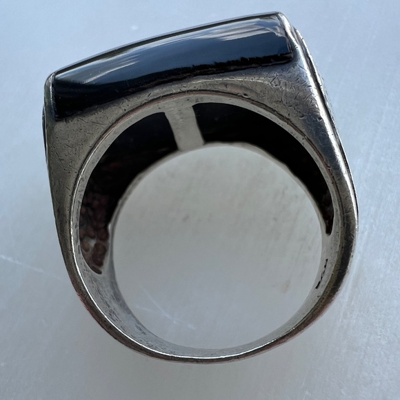 Vintage 1980s Sterling Silver & Onyx Ring Bold Design - Statement Ring Size 7 - Picture 7 of 13